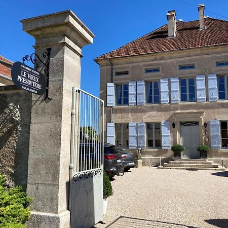 Le Vieux Presbytere Bed & Breakfast Confracourt Exterior photo